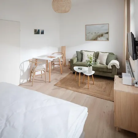 Bismarck 1884 B8 Apartment